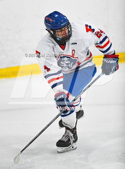 Thumbnail 2 in Webster-Thomas vs. Fairport photogallery.