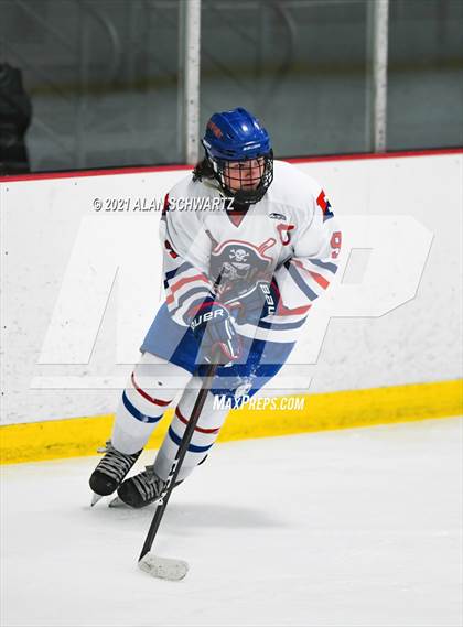 Thumbnail 3 in Webster-Thomas vs. Fairport photogallery.