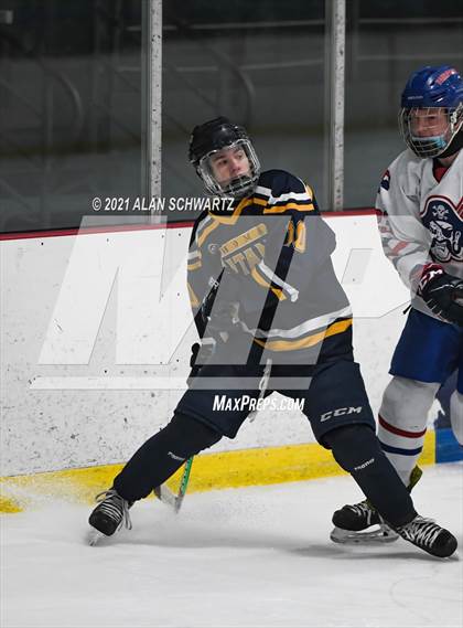 Thumbnail 2 in Webster-Thomas vs. Fairport photogallery.