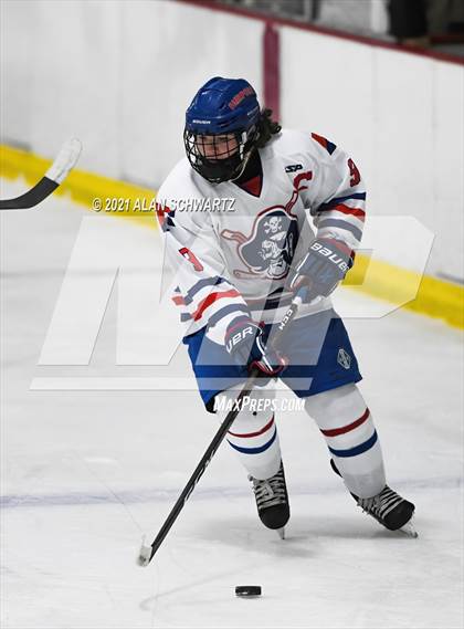 Thumbnail 1 in Webster-Thomas vs. Fairport photogallery.