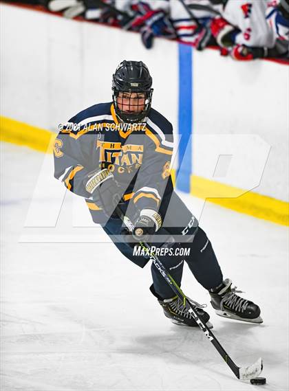 Thumbnail 2 in Webster-Thomas vs. Fairport photogallery.
