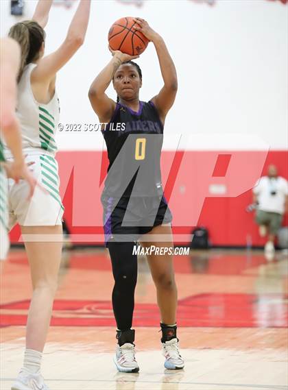 Thumbnail 3 in Dublin Coffman vs. Reynoldsburg (OHSAA D1 Regional Final) photogallery.