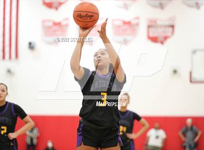 Thumbnail 1 in Dublin Coffman vs. Reynoldsburg (OHSAA D1 Regional Final) photogallery.