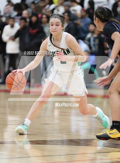 Thumbnail 1 in Dublin Coffman vs. Reynoldsburg (OHSAA D1 Regional Final) photogallery.
