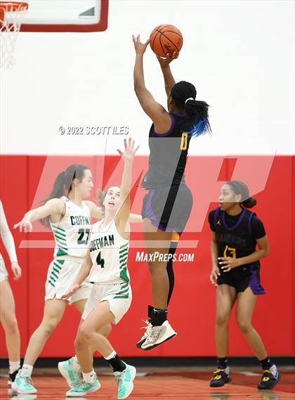 Thumbnail 3 in Dublin Coffman vs. Reynoldsburg (OHSAA D1 Regional Final) photogallery.