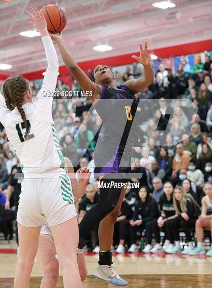 Thumbnail 3 in Dublin Coffman vs. Reynoldsburg (OHSAA D1 Regional Final) photogallery.