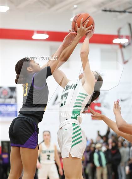 Thumbnail 2 in Dublin Coffman vs. Reynoldsburg (OHSAA D1 Regional Final) photogallery.