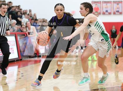 Thumbnail 3 in Dublin Coffman vs. Reynoldsburg (OHSAA D1 Regional Final) photogallery.