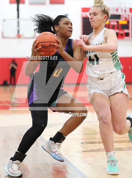 Thumbnail 1 in Dublin Coffman vs. Reynoldsburg (OHSAA D1 Regional Final) photogallery.