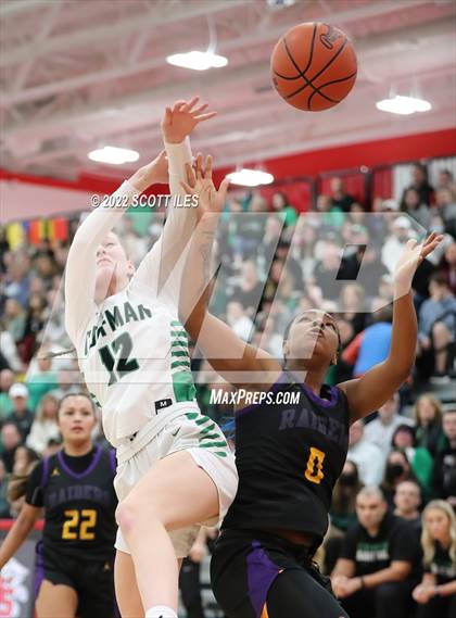 Thumbnail 2 in Dublin Coffman vs. Reynoldsburg (OHSAA D1 Regional Final) photogallery.