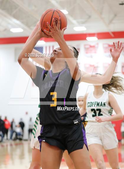Thumbnail 3 in Dublin Coffman vs. Reynoldsburg (OHSAA D1 Regional Final) photogallery.