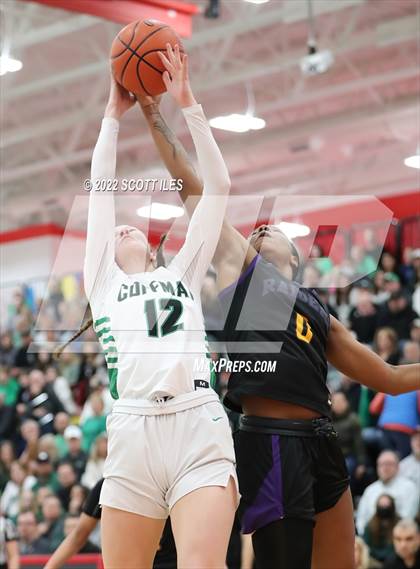 Thumbnail 2 in Dublin Coffman vs. Reynoldsburg (OHSAA D1 Regional Final) photogallery.