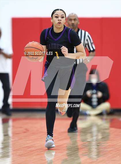 Thumbnail 1 in Dublin Coffman vs. Reynoldsburg (OHSAA D1 Regional Final) photogallery.