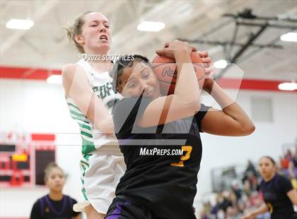 Thumbnail 1 in Dublin Coffman vs. Reynoldsburg (OHSAA D1 Regional Final) photogallery.