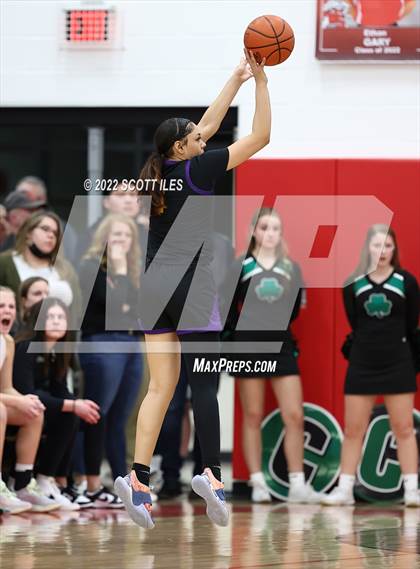 Thumbnail 3 in Dublin Coffman vs. Reynoldsburg (OHSAA D1 Regional Final) photogallery.