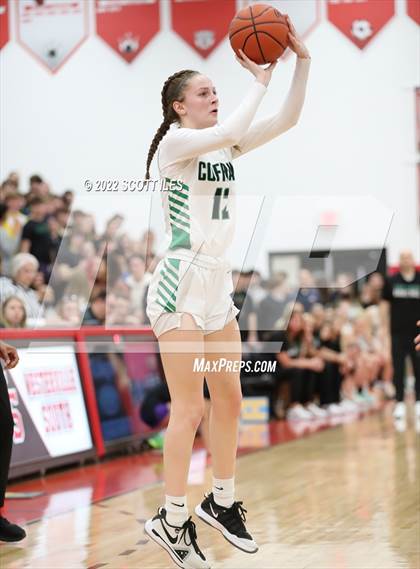 Thumbnail 2 in Dublin Coffman vs. Reynoldsburg (OHSAA D1 Regional Final) photogallery.