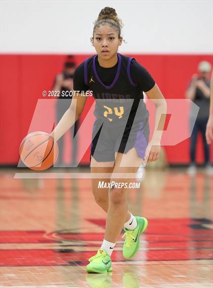 Thumbnail 1 in Dublin Coffman vs. Reynoldsburg (OHSAA D1 Regional Final) photogallery.