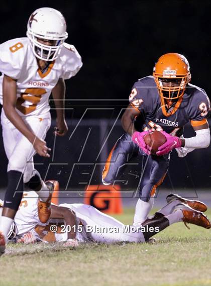 Thumbnail 1 in Lennard @ Plant City photogallery.