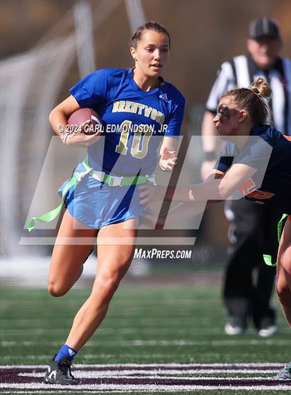 Thumbnail 1 in Brentwood vs Summit photogallery.