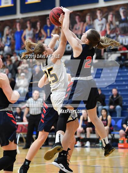 Thumbnail 1 in Emery vs. American Leadership Academy (UHSAA 3A Inter-Region) photogallery.