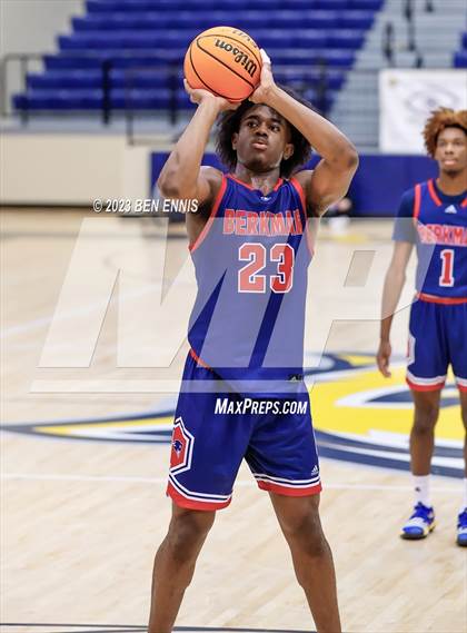 Thumbnail 3 in Berkmar vs. Osborne (Battle in The Peach) photogallery.