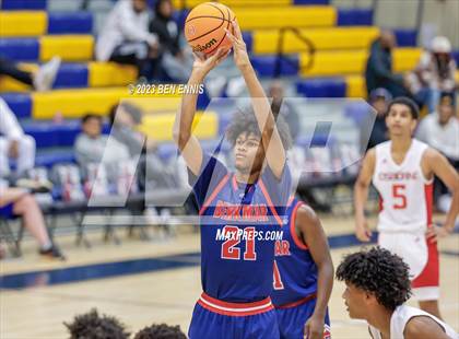 Thumbnail 3 in Berkmar vs. Osborne (Battle in The Peach) photogallery.