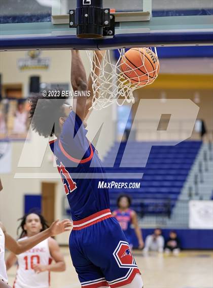 Thumbnail 1 in Berkmar vs. Osborne (Battle in The Peach) photogallery.