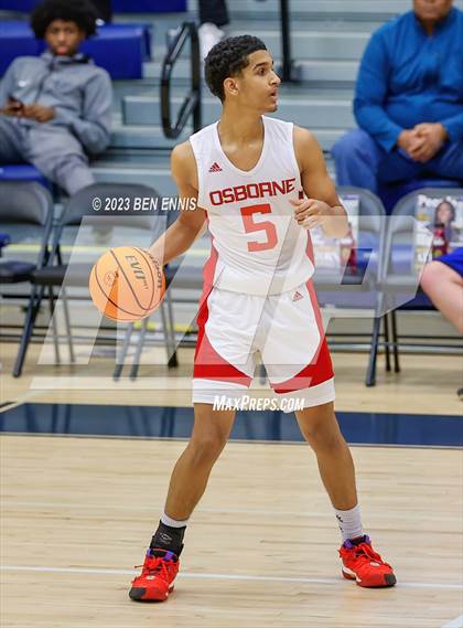 Thumbnail 1 in Berkmar vs. Osborne (Battle in The Peach) photogallery.