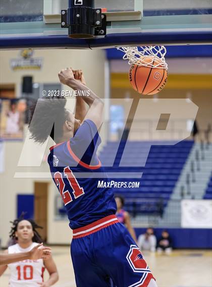 Thumbnail 3 in Berkmar vs. Osborne (Battle in The Peach) photogallery.