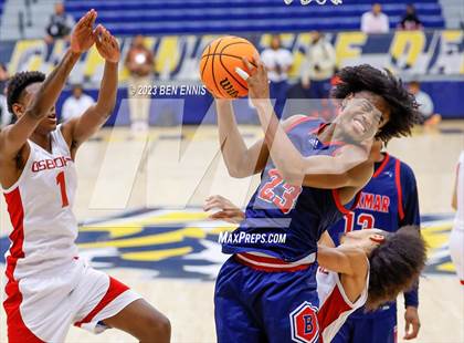 Thumbnail 3 in Berkmar vs. Osborne (Battle in The Peach) photogallery.