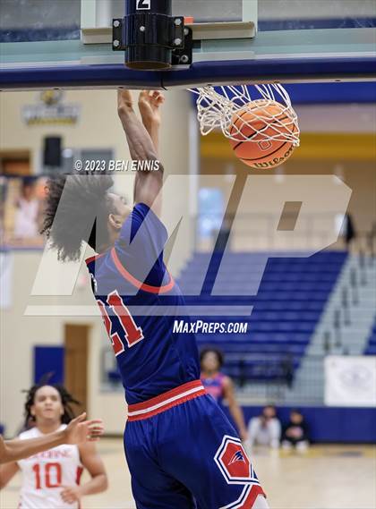Thumbnail 2 in Berkmar vs. Osborne (Battle in The Peach) photogallery.
