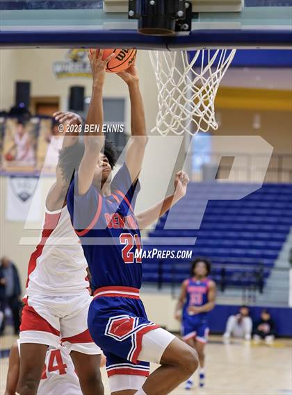 Thumbnail 3 in Berkmar vs. Osborne (Battle in The Peach) photogallery.