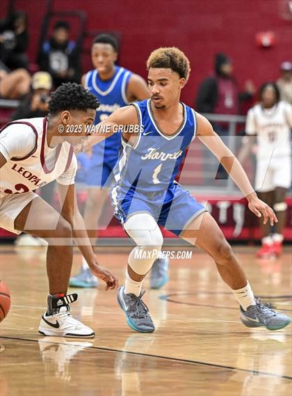 Thumbnail 2 in Hooks @ Liberty-Eylau photogallery.