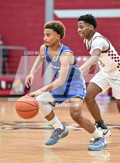 Thumbnail 1 in Hooks @ Liberty-Eylau photogallery.