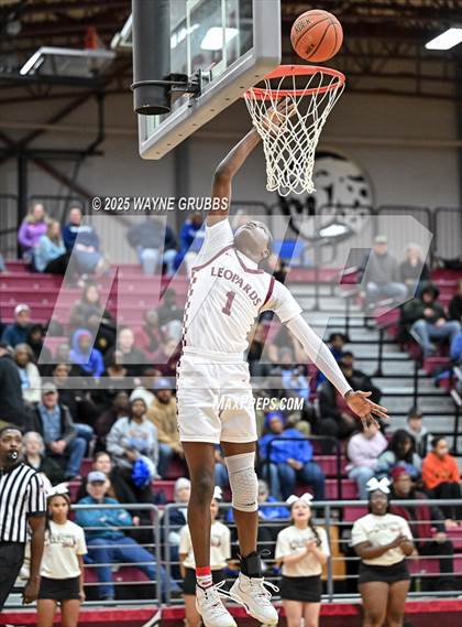 Thumbnail 2 in Hooks @ Liberty-Eylau photogallery.
