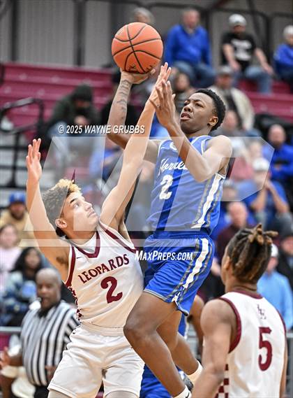 Thumbnail 2 in Hooks @ Liberty-Eylau photogallery.