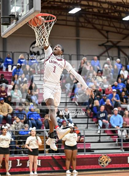 Thumbnail 2 in Hooks @ Liberty-Eylau photogallery.