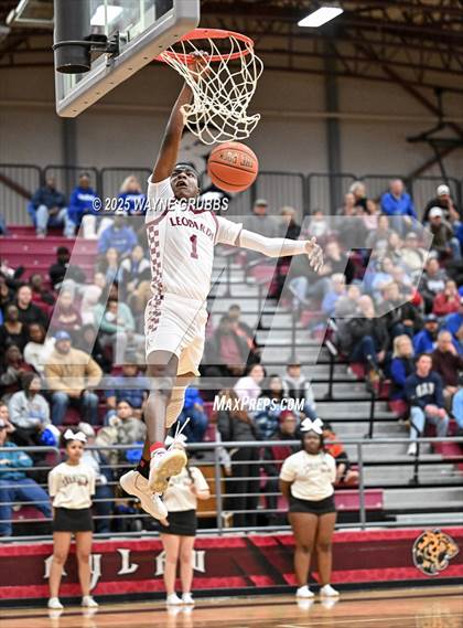 Thumbnail 3 in Hooks @ Liberty-Eylau photogallery.