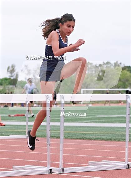 Thumbnail 2 in Irvine vs. Northwood vs. University (Tri Meet) photogallery.