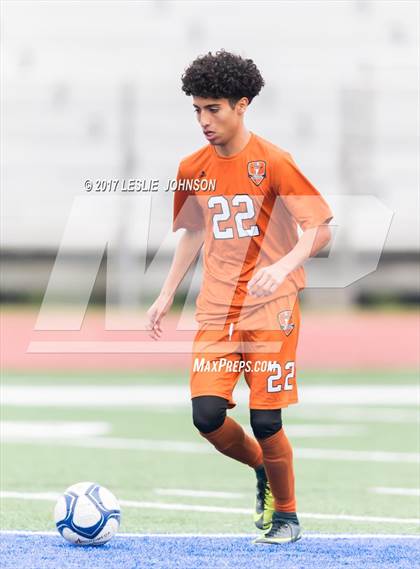 Thumbnail 2 in Dobie vs. MacArthur photogallery.