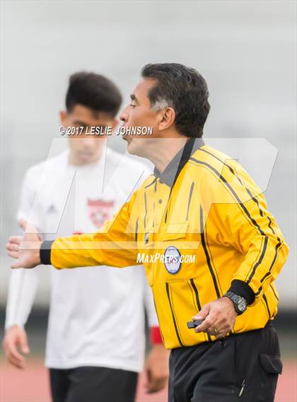 Thumbnail 3 in Dobie vs. MacArthur photogallery.