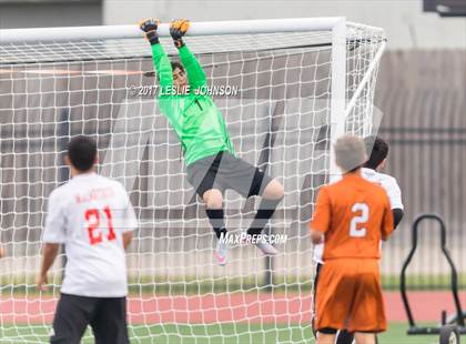 Thumbnail 2 in Dobie vs. MacArthur photogallery.