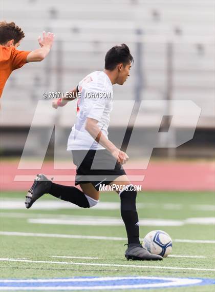Thumbnail 3 in Dobie vs. MacArthur photogallery.