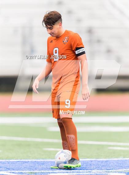 Thumbnail 3 in Dobie vs. MacArthur photogallery.