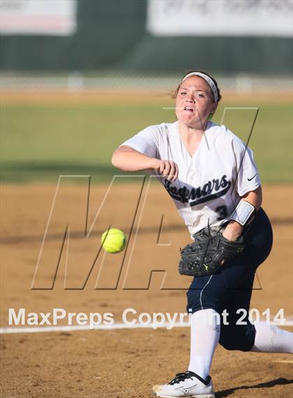 Thumbnail 3 in Lewisville @ Flower Mound photogallery.