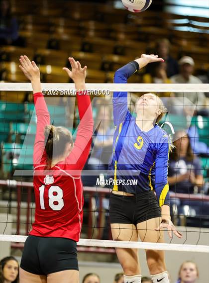 Thumbnail 3 in Haxtun vs. Simla (CHSAA 1A Round 3) photogallery.