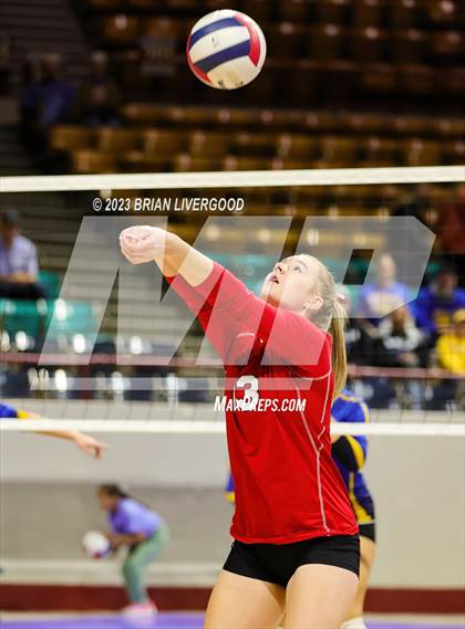 Thumbnail 2 in Haxtun vs. Simla (CHSAA 1A Round 3) photogallery.