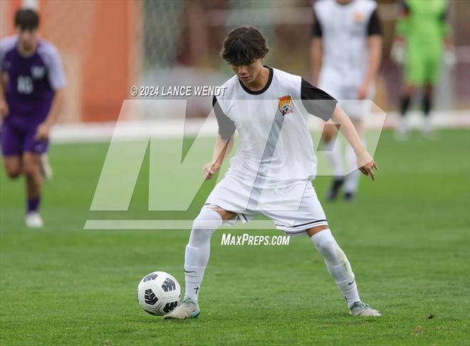 null - Photo 01
