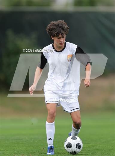 null - Photo 01