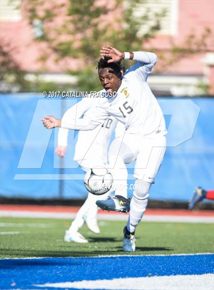 Thumbnail 2 in McQuaid Jesuit vs. Half Hollow Hills West (NYSPHSAA AA Final) photogallery.